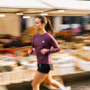 Rogelli ESSENTIAL - damska koszulka do biegania z długim rękawem bordowa - obrazek 8