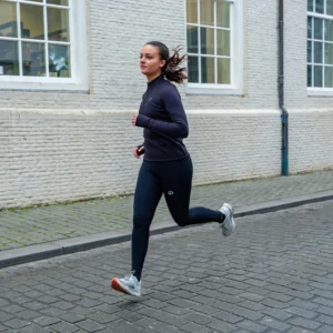 Rogelli ESSENTIAL - damska bluza do biegania czarna - obrazek 9